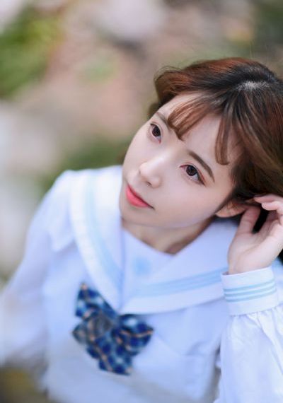 华丽的外出中文字幕_十万网红美女美酱